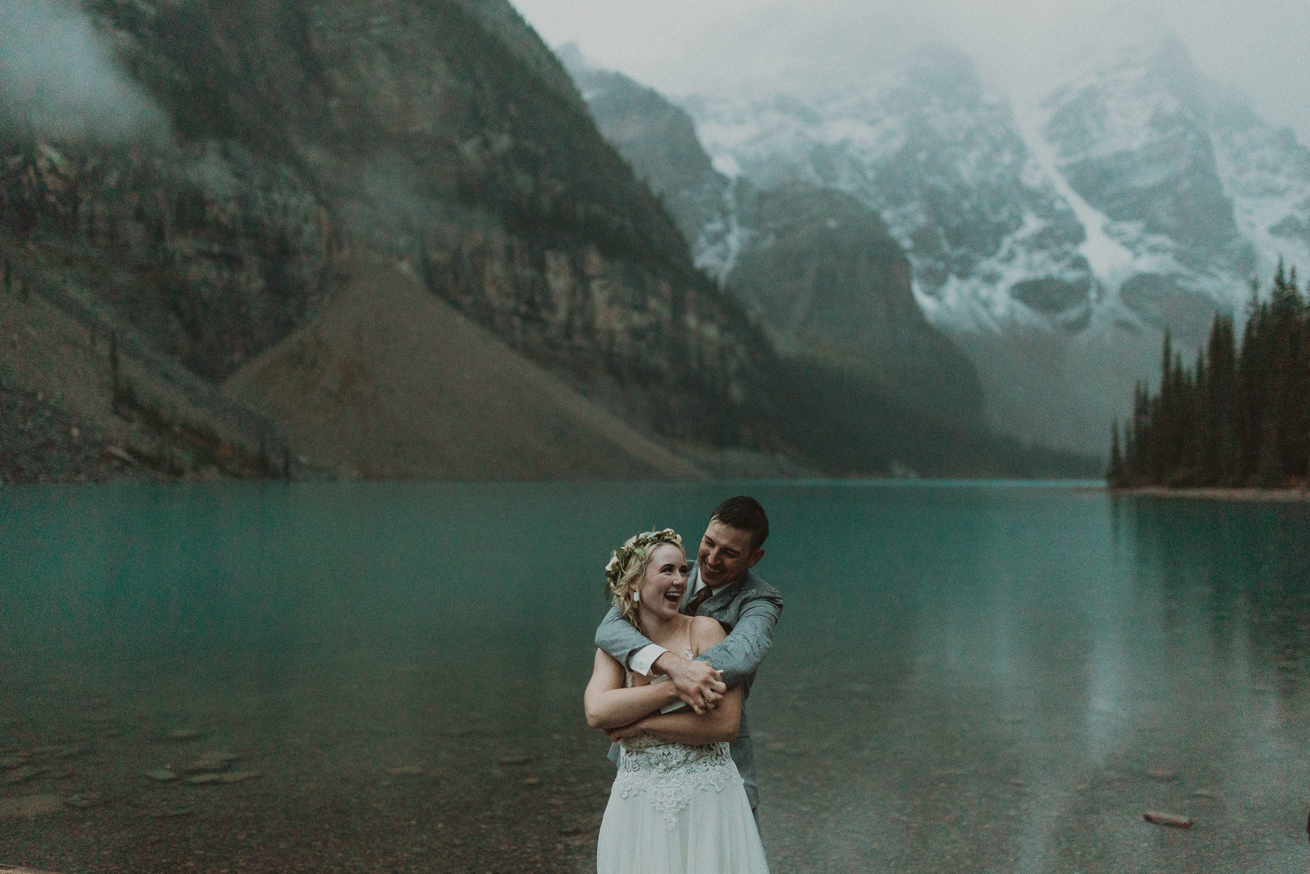couple at moraine lake on their elopement day